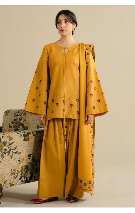 Mustard Outfit